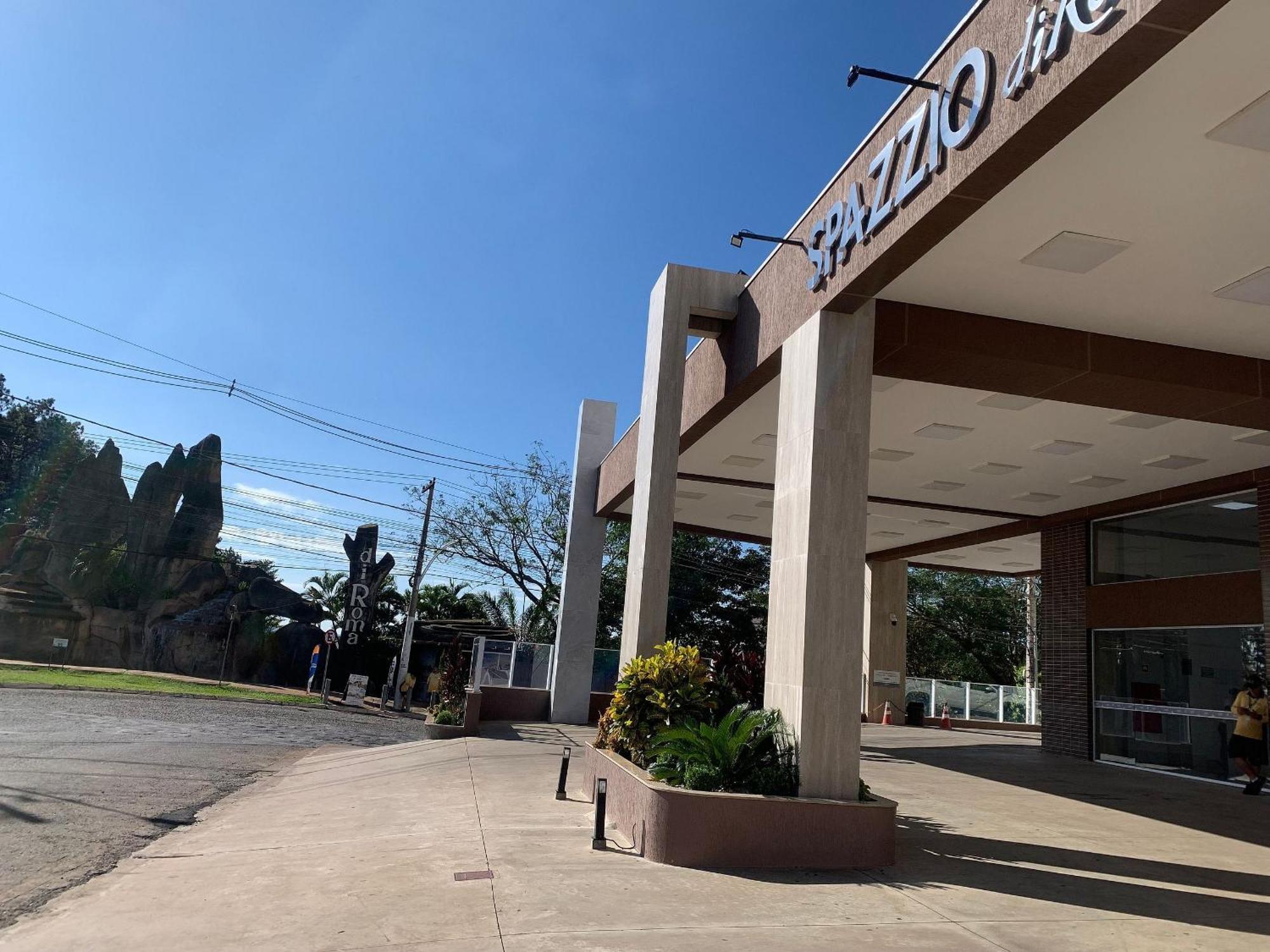 Hotel Spazzio Diroma Cafe Da Manha E Acesso Ao Acqua Park Caldas Novas Dış mekan fotoğraf